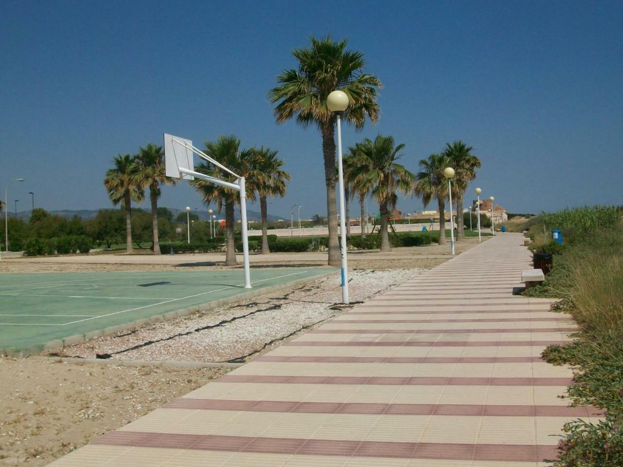 Neptuno Apartamento - Frente A La Playa Daimus Esterno foto